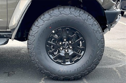 New 2025 Ford Bronco Raptor image 12