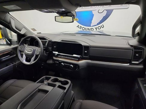 Used 2024 GMC Sierra 3500 SLE w/ SLE Convenience Package image 21