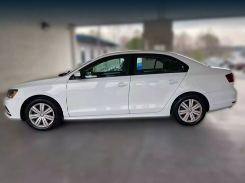 Used 2018 Volkswagen Jetta S image 4