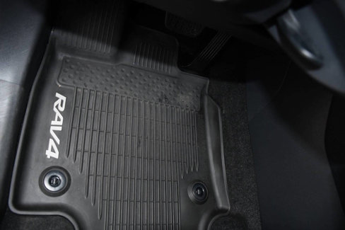 Used 2020 Toyota RAV4 XSE image 13