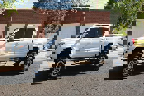 Used 2017 Toyota Tacoma SR5 image 31