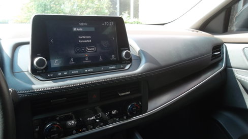 Used 2023 Nissan Rogue SV w/ SV Premium B Package image 13