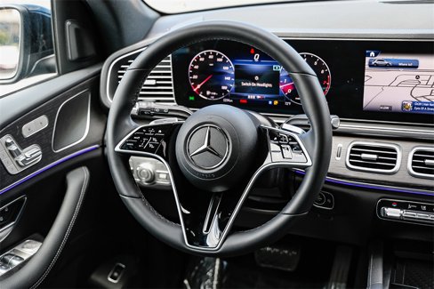 Used 2025 Mercedes-Benz GLE 350 4MATIC image 13