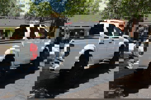 Used 2019 Nissan Frontier SV image 32