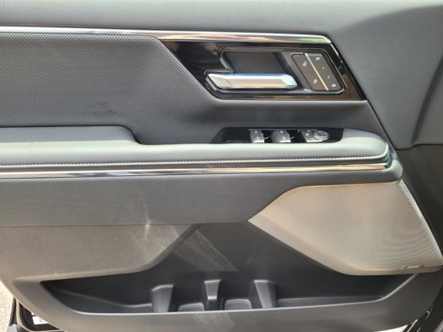 New 2025 GMC Sierra EV Denali image 5