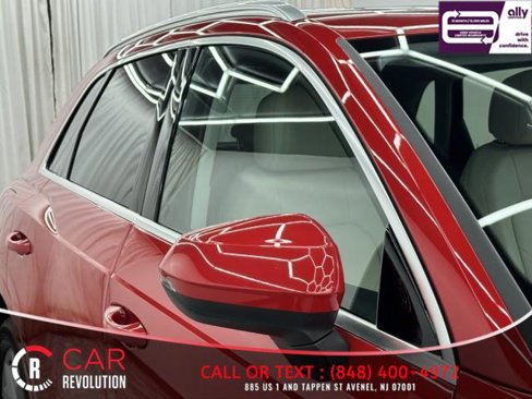 Used 2024 Audi Q3 2.0T Premium image 58