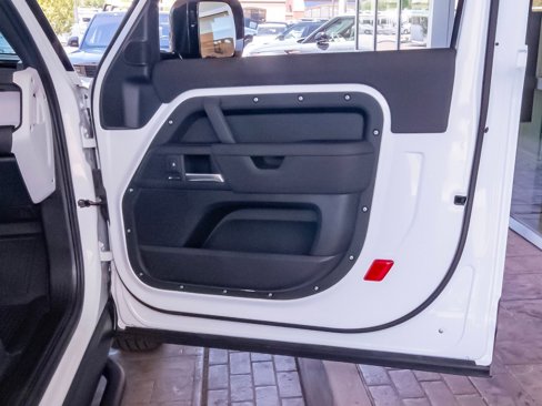 New 2025 Land Rover Defender 90 S image 43