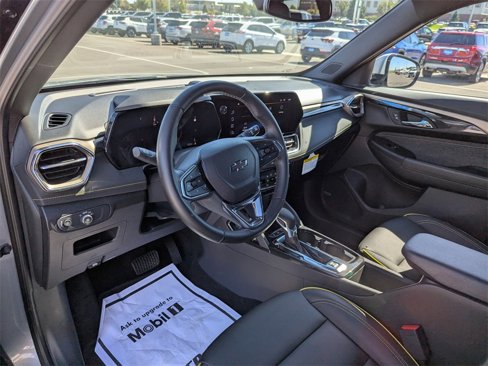 Used 2025 Chevrolet TrailBlazer ACTIV w/ Convenience Package image 13