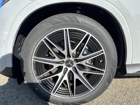 New 2025 Mercedes-Benz GLC 43 AMG 4MATIC Coupe image 10