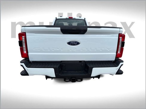 New 2025 Ford F350 4x4 Regular Cab Super Duty image 11