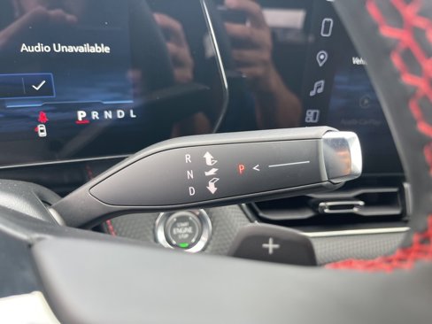 New 2026 Chevrolet Equinox RS w/ Convenience Package III image 27