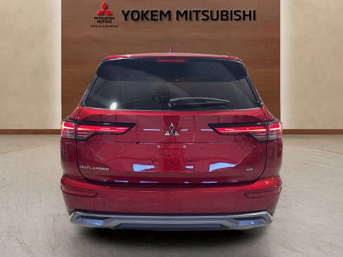 New 2025 Mitsubishi Outlander SE image 4