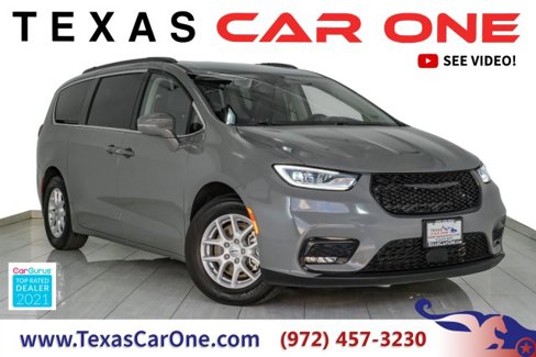 Used 2022 Chrysler Pacifica Touring-L image 1