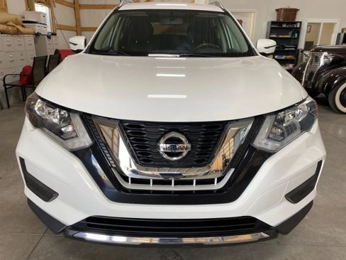 Used 2017 Nissan Rogue S w/ S Appearance Package image 2