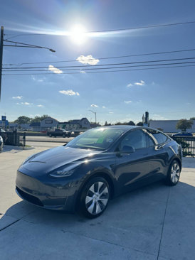 Used 2020 Tesla Model Y Long Range image 3