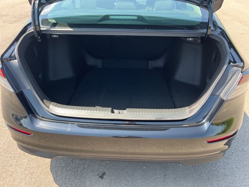 Used 2024 Honda Accord EX image 11