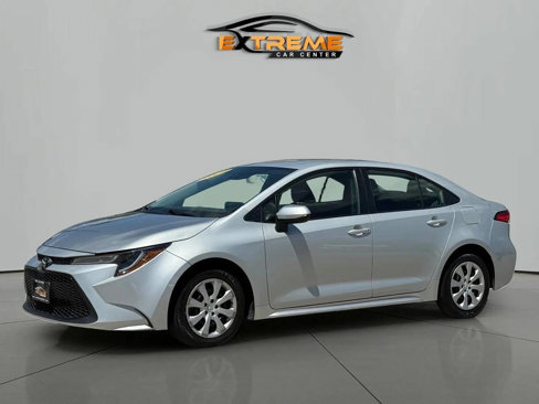 Used 2021 Toyota Corolla LE image 3