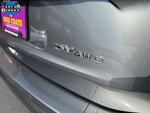 Used 2024 Nissan Rogue SV image 10