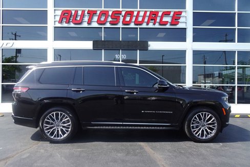 Used 2021 Jeep Grand Cherokee L Summit image 1