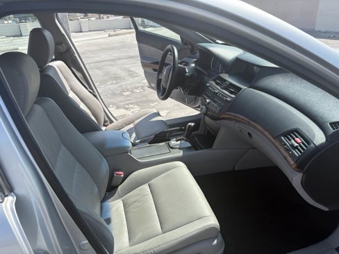 Used 2012 Honda Accord EX-L image 18