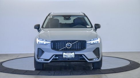 Certified 2025 Volvo XC60 B5 Core w/ Protection Package Premier image 7