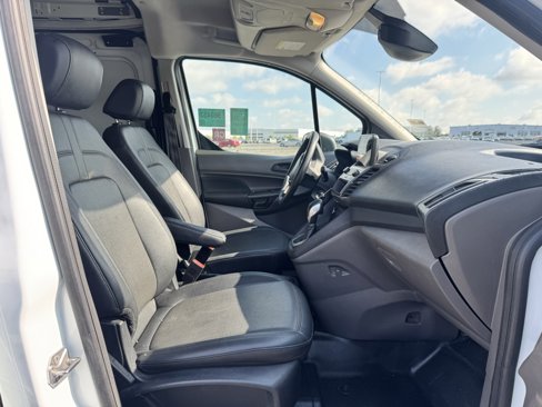 Used 2020 Ford Transit Connect XL image 13