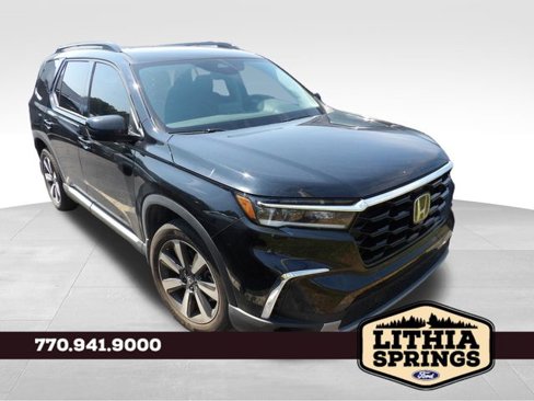 Used 2025 Honda Pilot Touring image 7