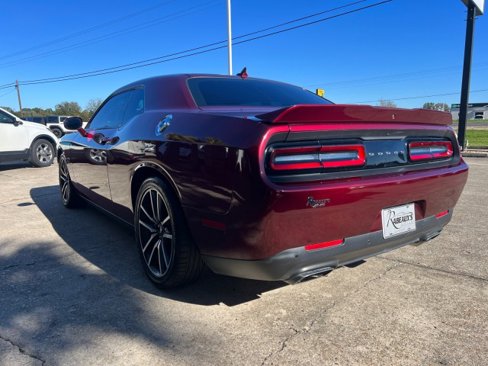 Used 2021 Dodge Challenger R/T w/ Plus Package image 9