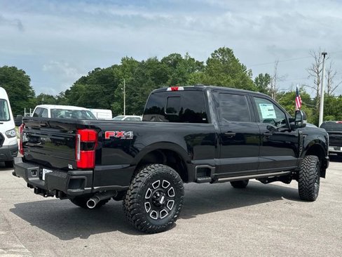 New 2025 Ford F250 Platinum w/ FX4 Off-Road Package image 33