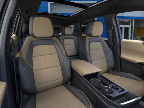 New 2026 Chevrolet Equinox ACTIV w/ LPO, Floor Liner Package image 16