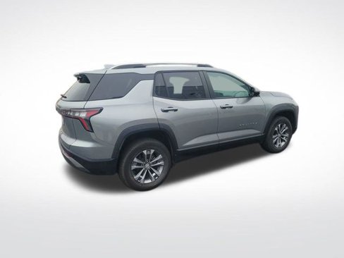 Used 2025 Chevrolet Equinox LT w/ Convenience Package II image 5