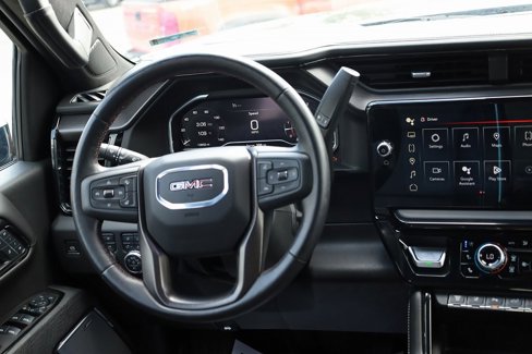 Used 2025 GMC Sierra 2500 AT4X image 23