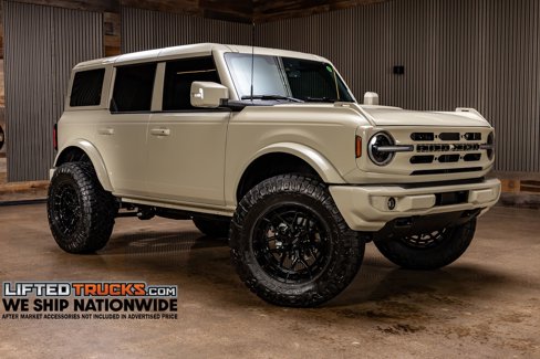 Used 2025 Ford Bronco Outer Banks image 1