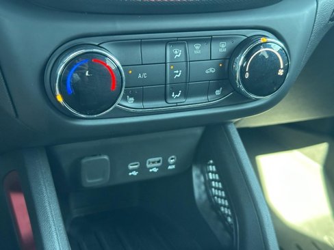 Used 2023 Chevrolet TrailBlazer RS image 18