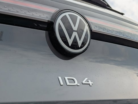 New 2025 Volkswagen ID.4 Pro S image 31