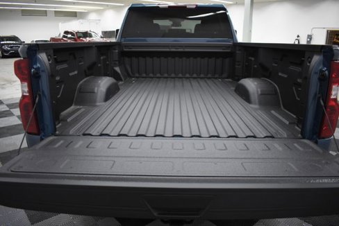 New 2026 Chevrolet Silverado 2500 Custom w/ Custom Blackout Package image 17