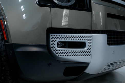 Used 2021 Land Rover Defender 90 First Edition image 18