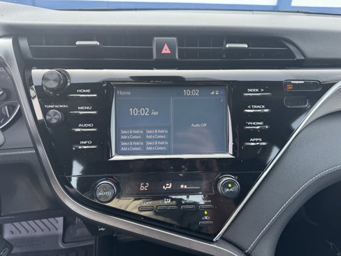 Used 2018 Toyota Camry SE image 16