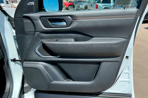 New 2025 Nissan Armada Platinum Reserve image 24