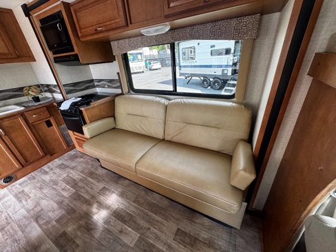 Used 2016 Ford E-450 and Econoline 450 Super Duty w/ Motorhome Prep Package image 36