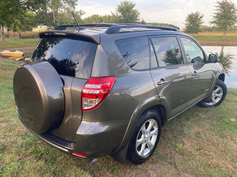 Used 2012 Toyota RAV4 Limited image 9