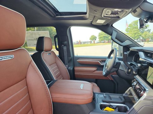 New 2026 GMC Sierra 3500 Denali Ultimate image 7