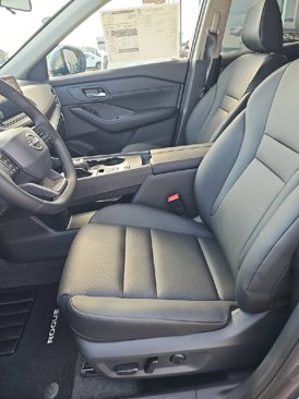 New 2026 Nissan Rogue SV image 5