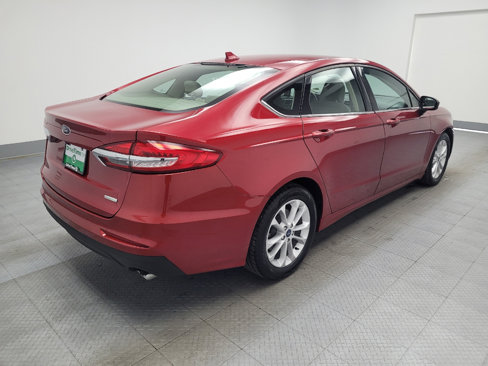 Used 2020 Ford Fusion SE image 9