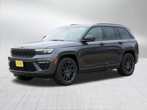 New 2025 Jeep Grand Cherokee Summit image 4
