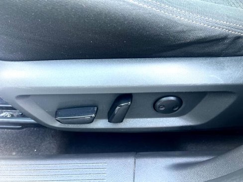 Used 2021 Nissan Rogue SV image 17
