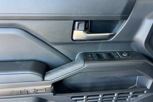 New 2025 Toyota Tacoma TRD Off-Road image 9