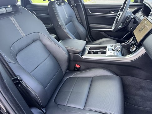 Used 2024 Jaguar XF R-Dynamic SE image 16