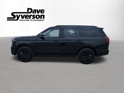 New 2025 Ford Expedition Platinum image 2