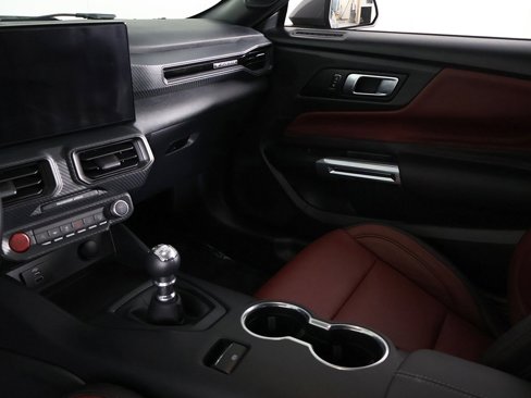 Used 2025 Ford Mustang GT image 27